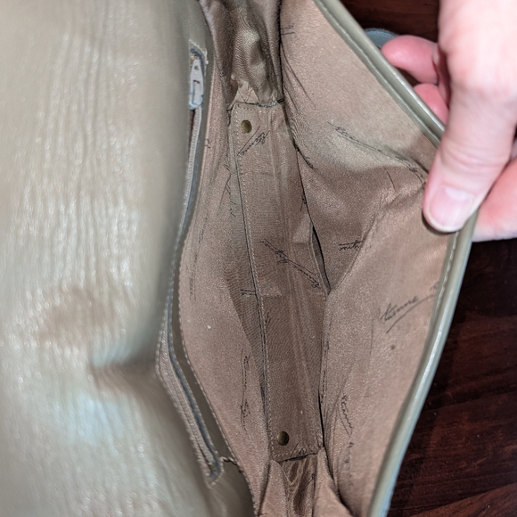 Etienne Aigner Crossbody bag with all-over logo print and leather trim, tan - Picture 7 of 10